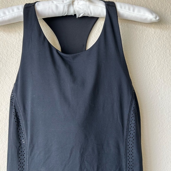 Lululemon 2-in-1 Tank Top with built-in Sports Bra Black Size 6  Racerback - Picture 4 of 11